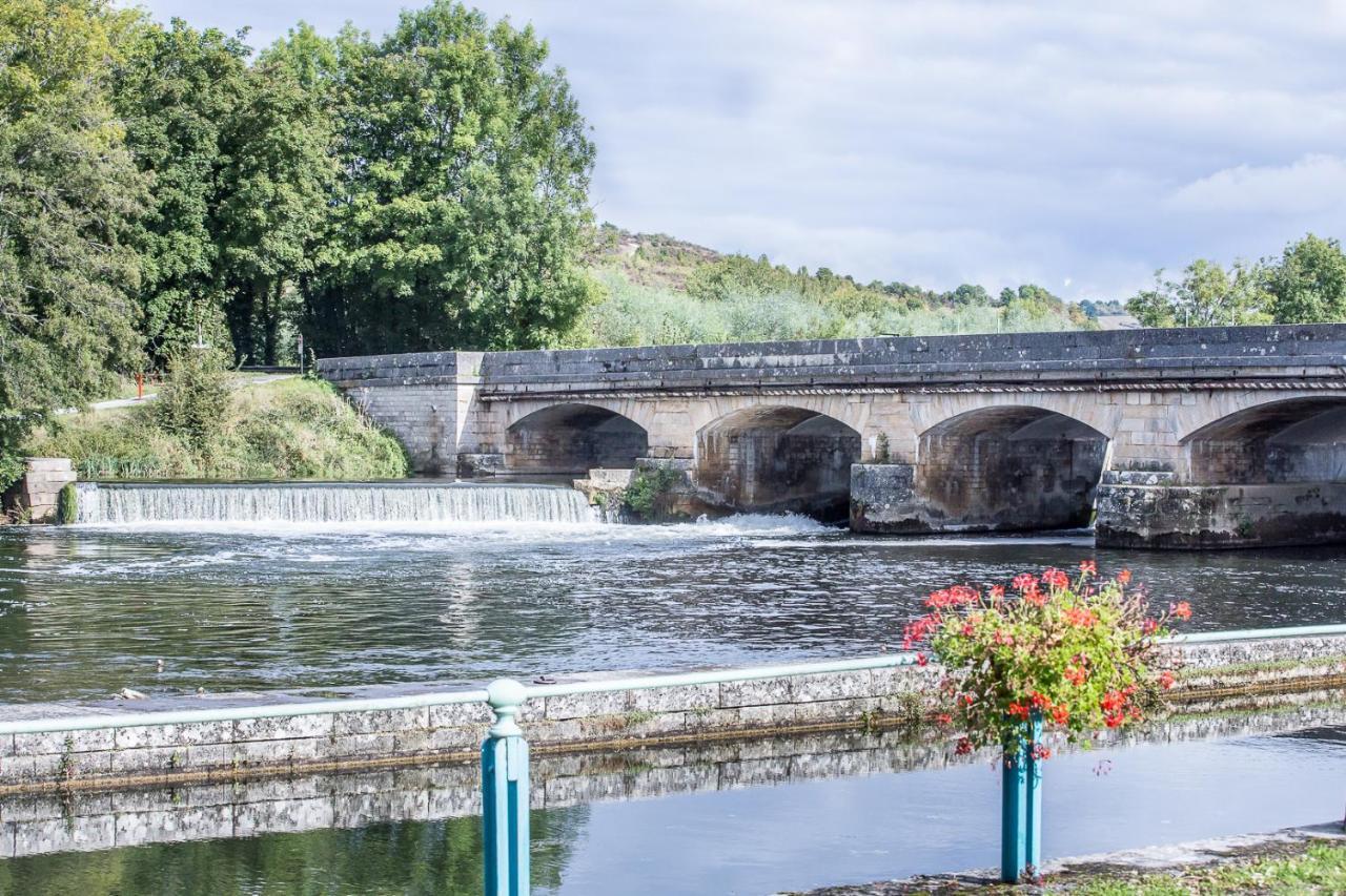 Bed and Breakfast Entre Canal Et Vignes Escolives-Sainte-Camille Exteriér fotografie