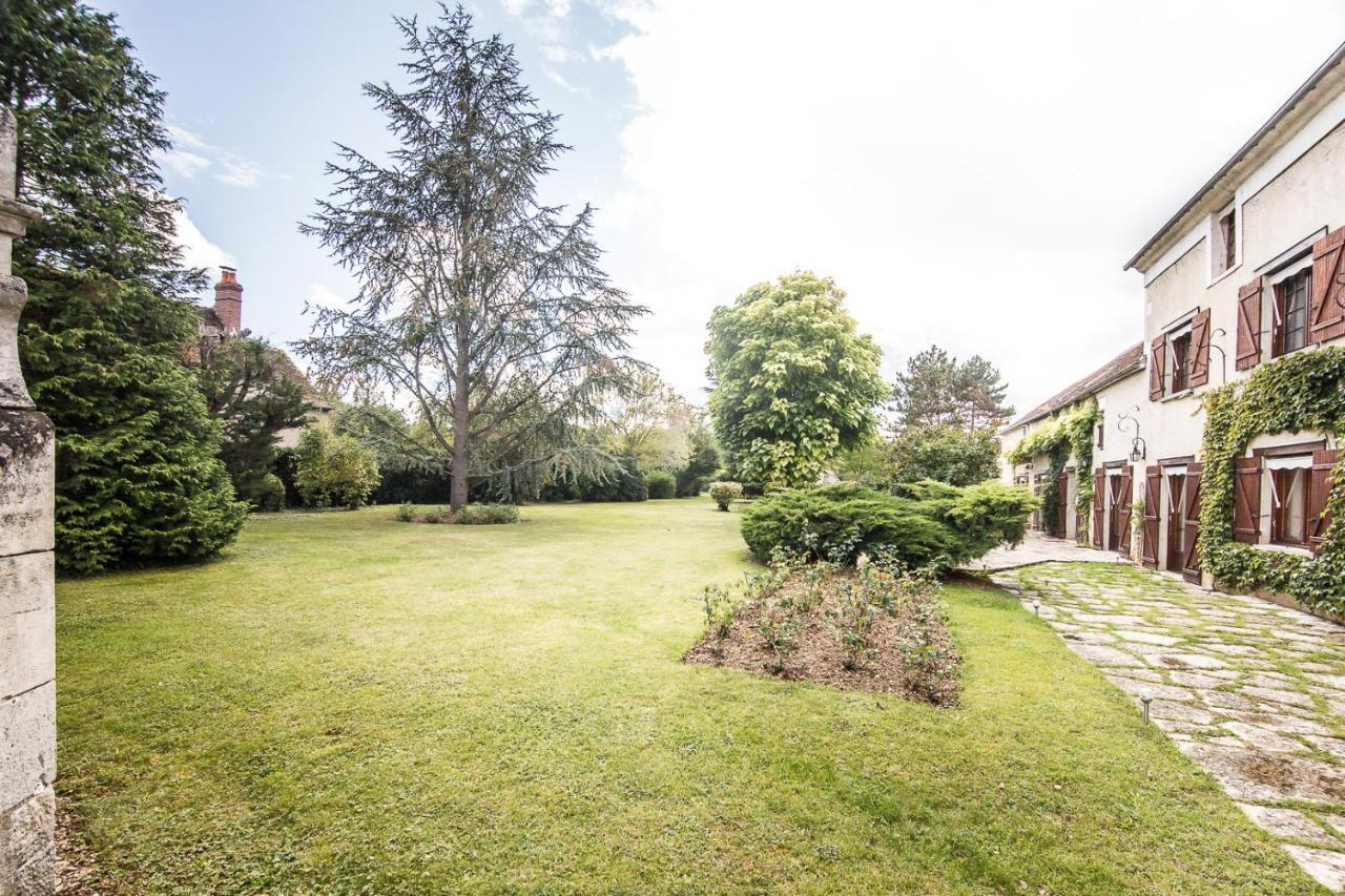 Bed and Breakfast Entre Canal Et Vignes Escolives-Sainte-Camille Exteriér fotografie