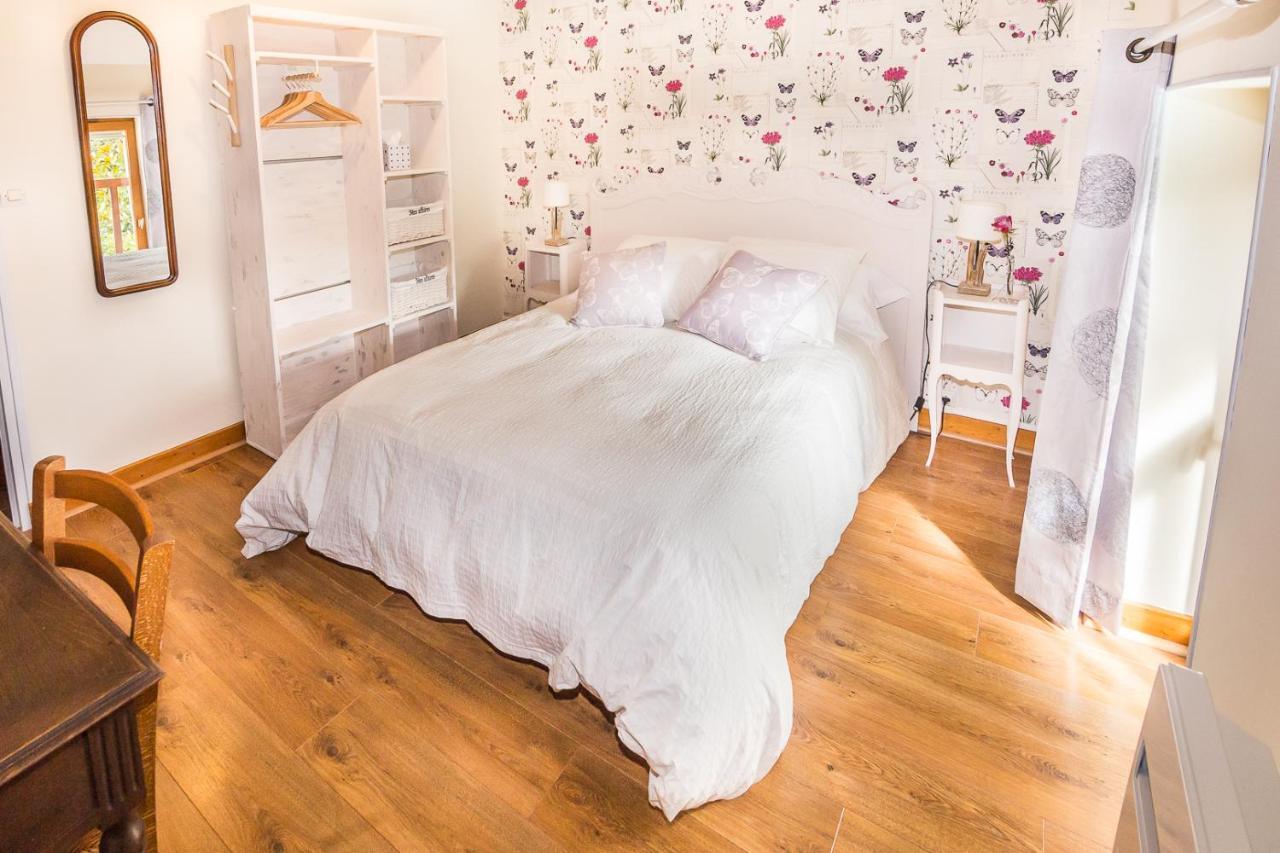 Bed and Breakfast Entre Canal Et Vignes Escolives-Sainte-Camille Exteriér fotografie
