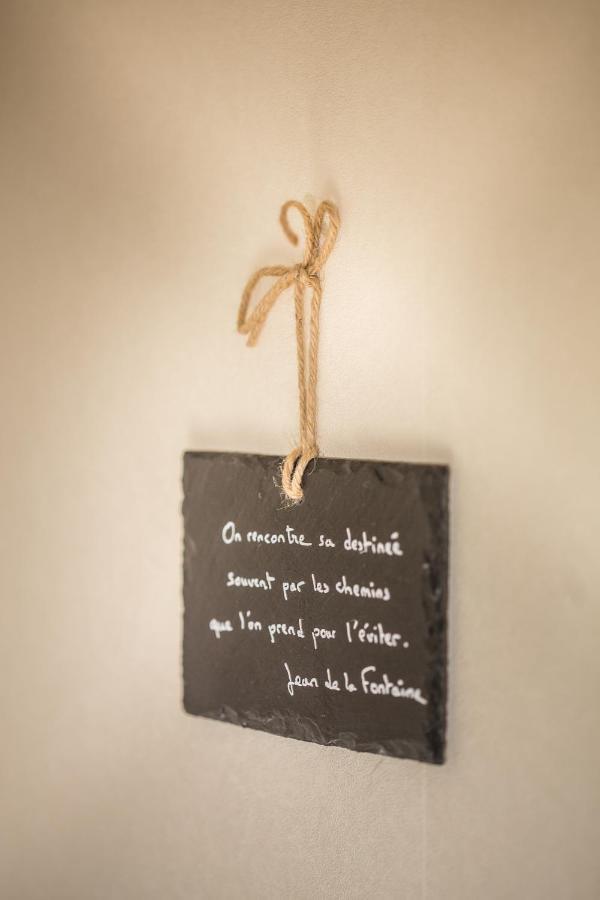 Bed and Breakfast Entre Canal Et Vignes Escolives-Sainte-Camille Exteriér fotografie